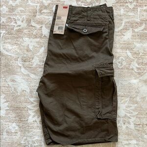 Levi’s men’s dark brown cargo shorts